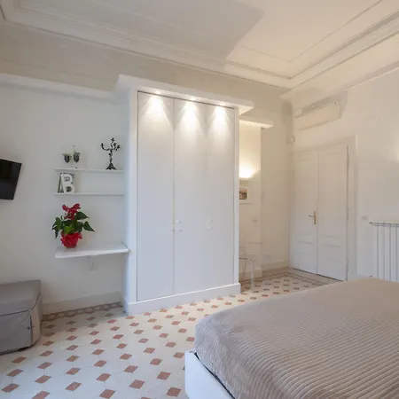 Bea Luxury