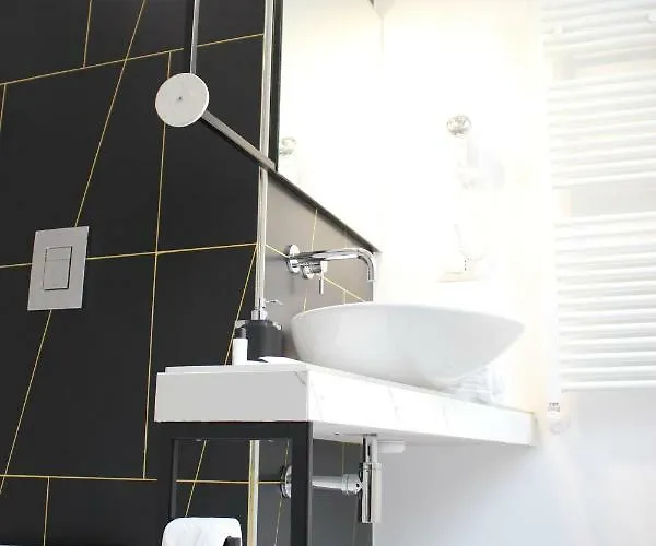 بيت ضيافة Bea Luxury 4*